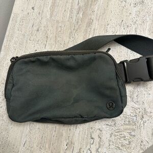 Lululemon 1L Belt Bag